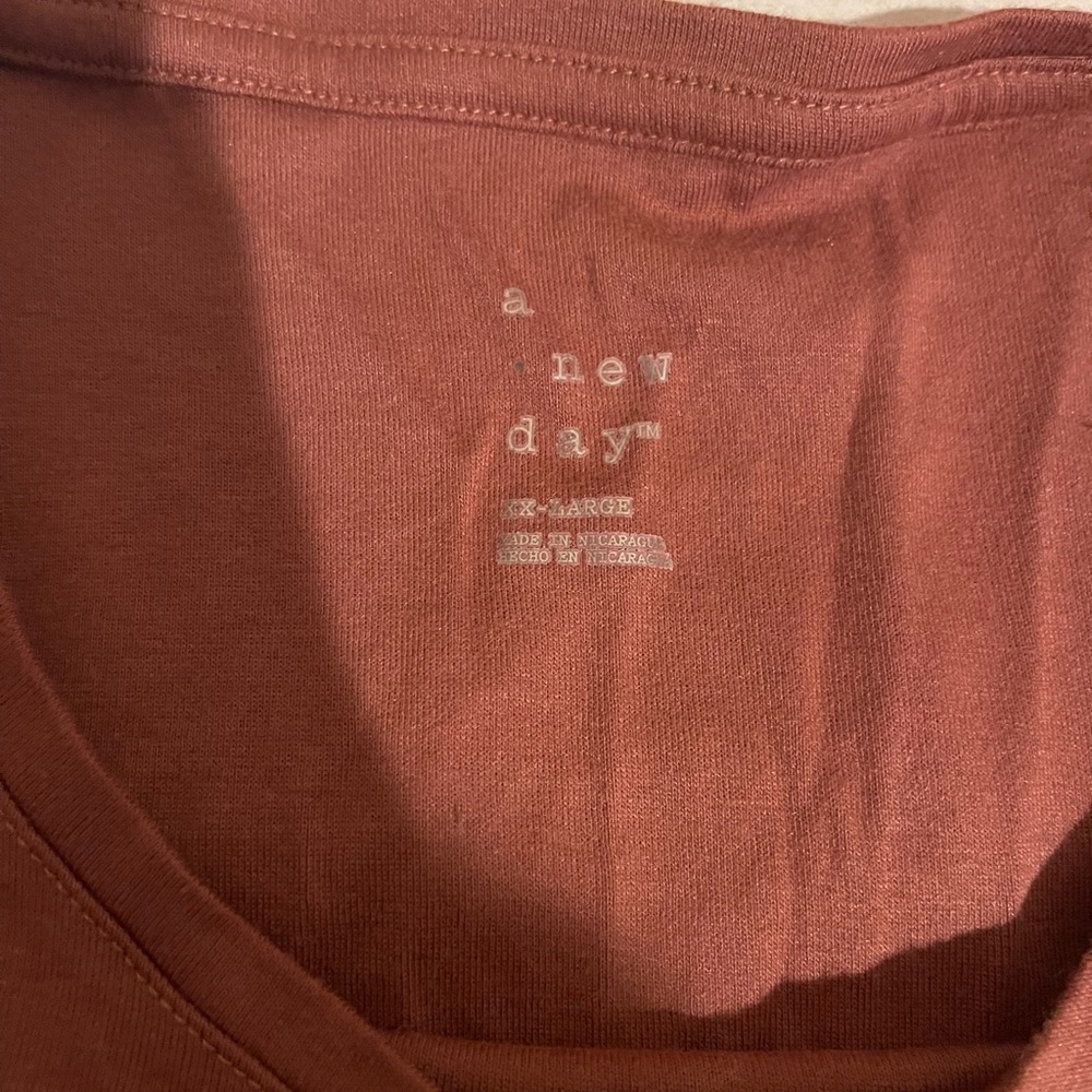 A New Day Basic Tee - Picture 2 of 3